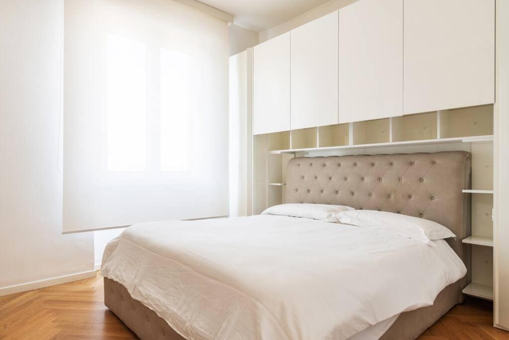 Bilocale Vista Sul Duomo Di Milano Apartment Ngoại thất bức ảnh