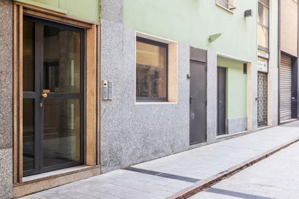 Bilocale Vista Sul Duomo Di Milano Apartment Ngoại thất bức ảnh